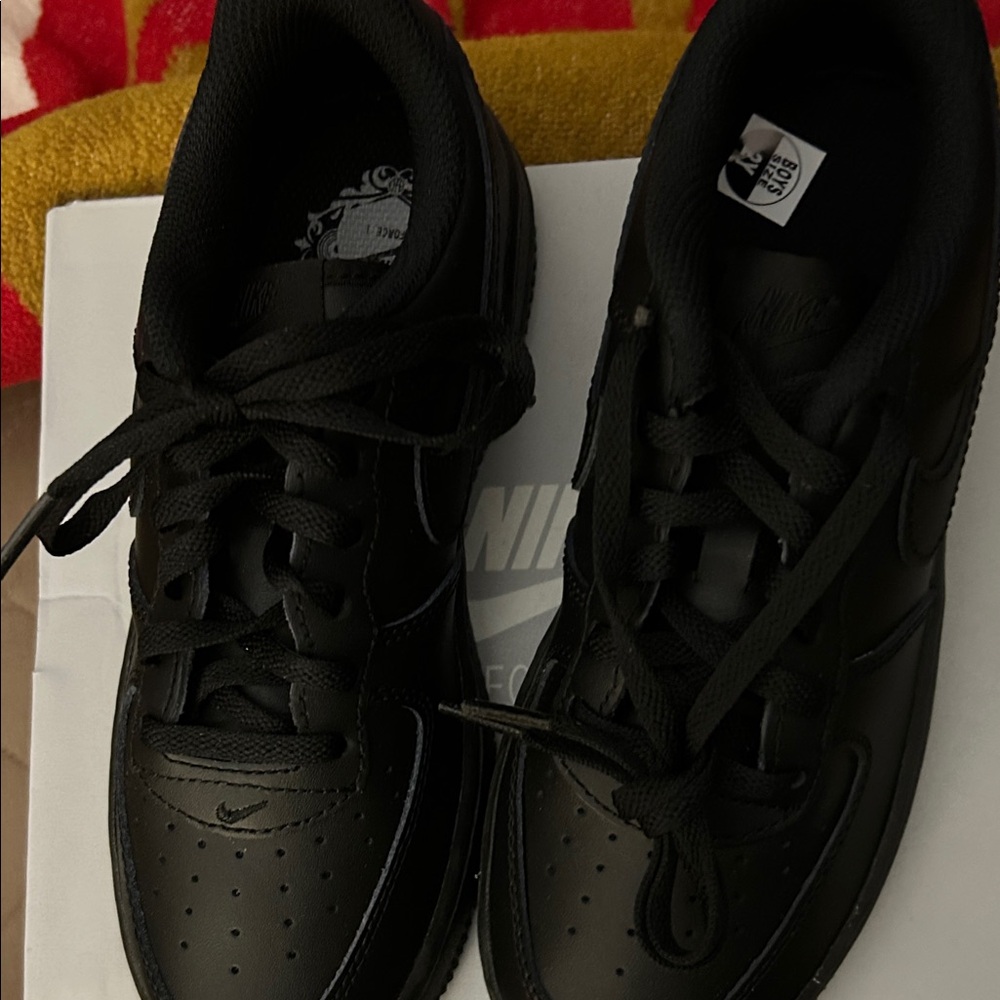 Nike Force 1 Boys All-Black Sneakers